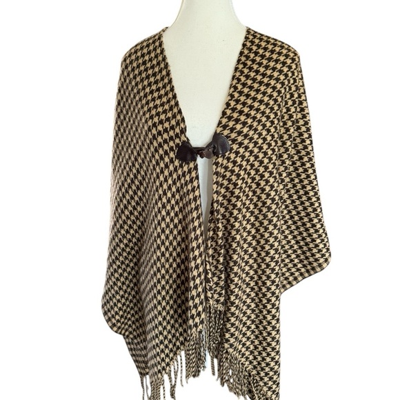 Cejon Houndstooth Cape Brown and Tan, One Size - Picture 6 of 8